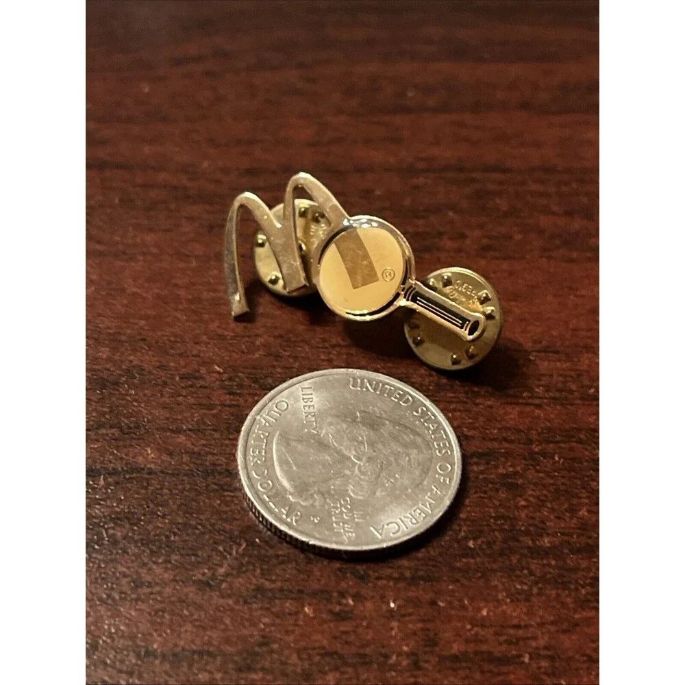 McDonald’s Golden‎ Arches Magnifying Glass Employee Lapel Hat Pin
